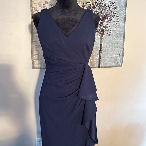 Betsy and Adam size 6 Navy Maxi Formal Dress - Picture 5 of 9